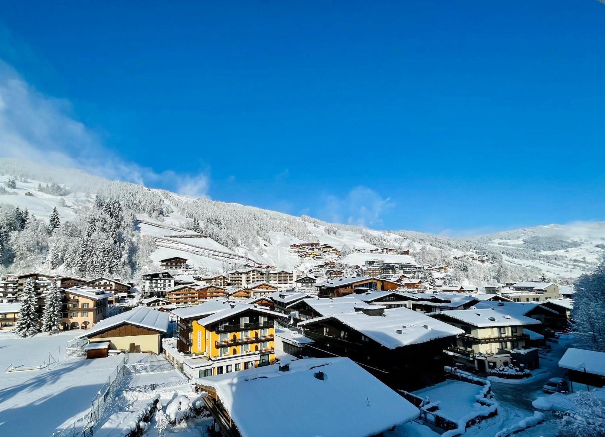 Wellness- Und Familienhotel Egger Saalbach-Hinterglemm Exterior photo