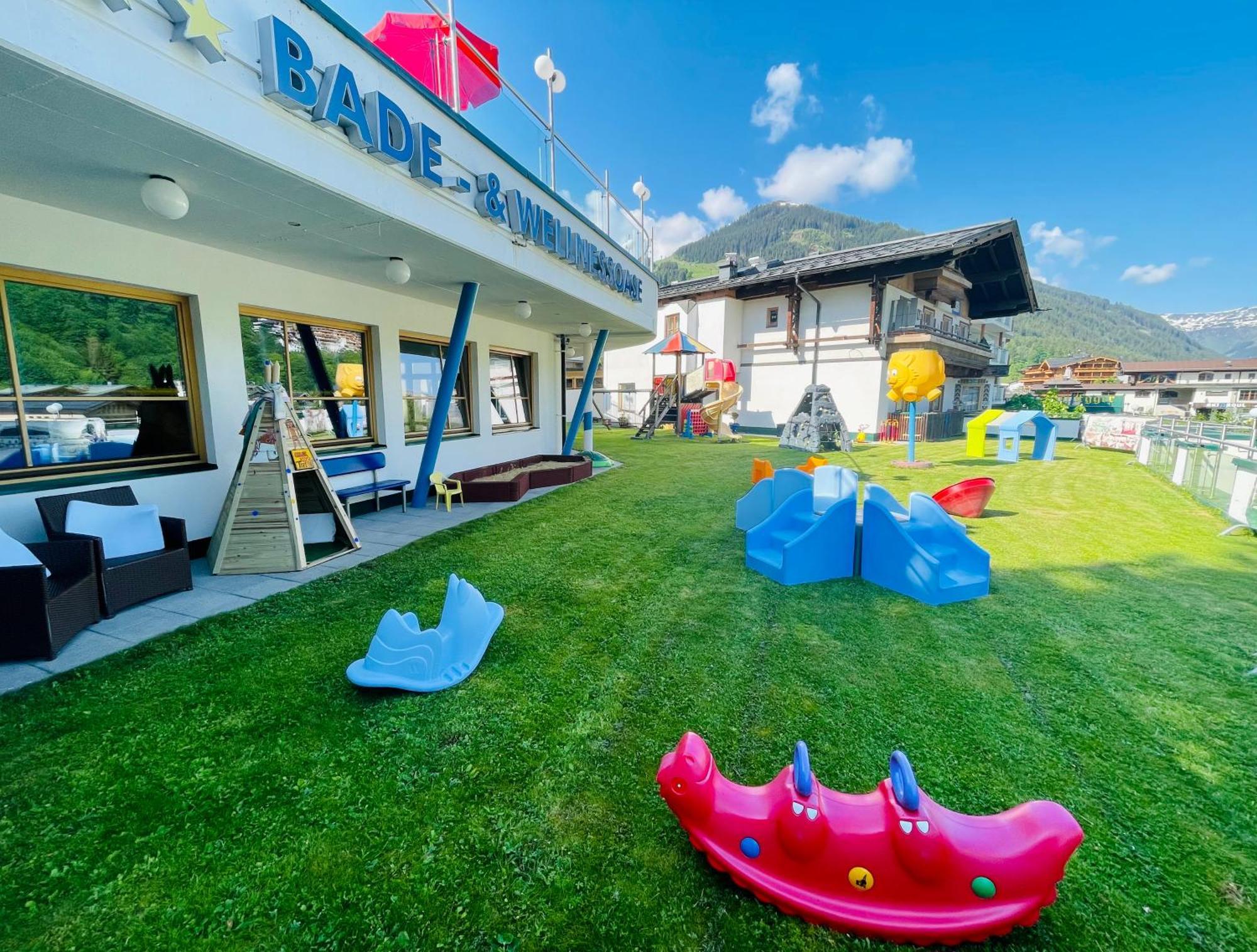 Wellness- Und Familienhotel Egger Saalbach-Hinterglemm Exterior photo