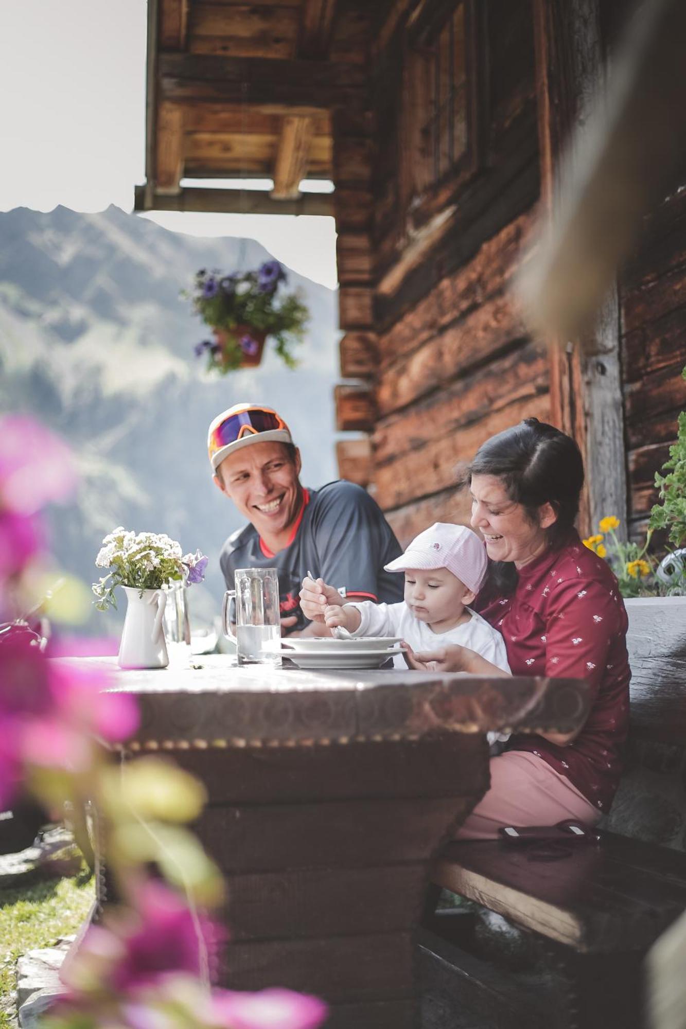 Wellness- Und Familienhotel Egger Saalbach-Hinterglemm Exterior photo