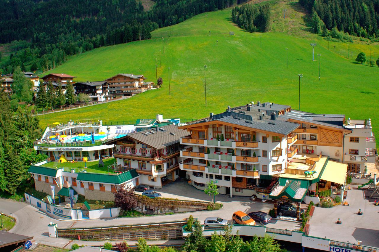 Wellness- Und Familienhotel Egger Saalbach-Hinterglemm Exterior photo
